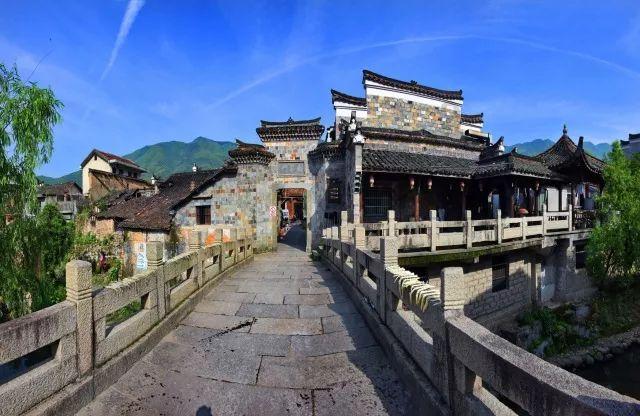 逃离仿真森林
